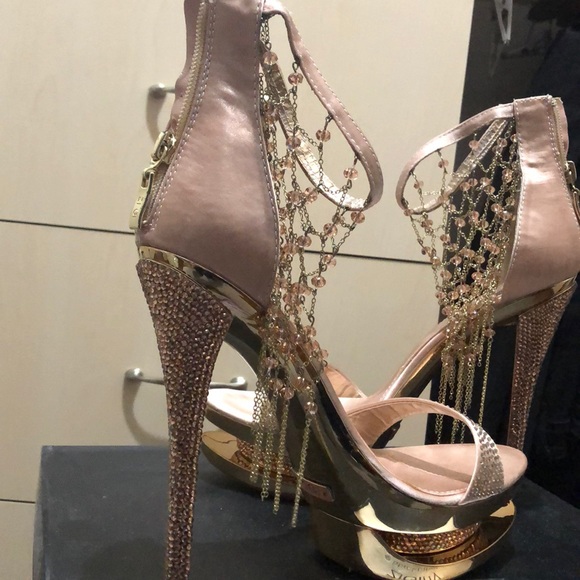 Shoes - Picture 3 of 3